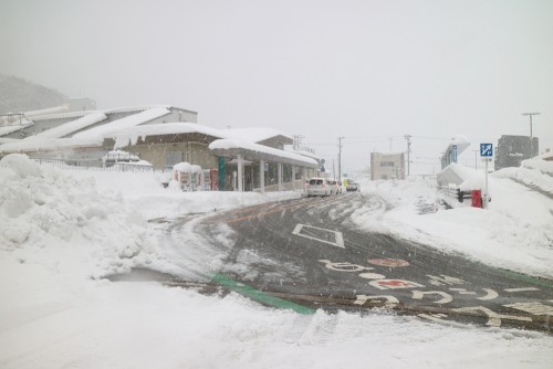 津幡駅　2018.2.7大雪