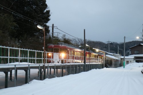 ＪＲ七尾線中津幡駅